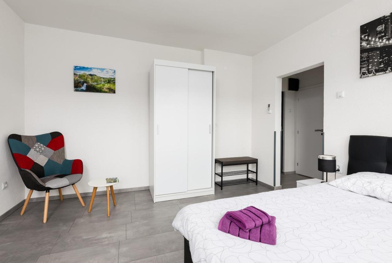 Studio Apartman Sirius Slunj Exterior photo